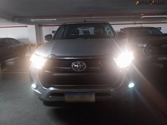 TOYOTA HILUX 2.8 D-4D TURBO DIESEL CD SR 4X4 AUTOMÁTICO